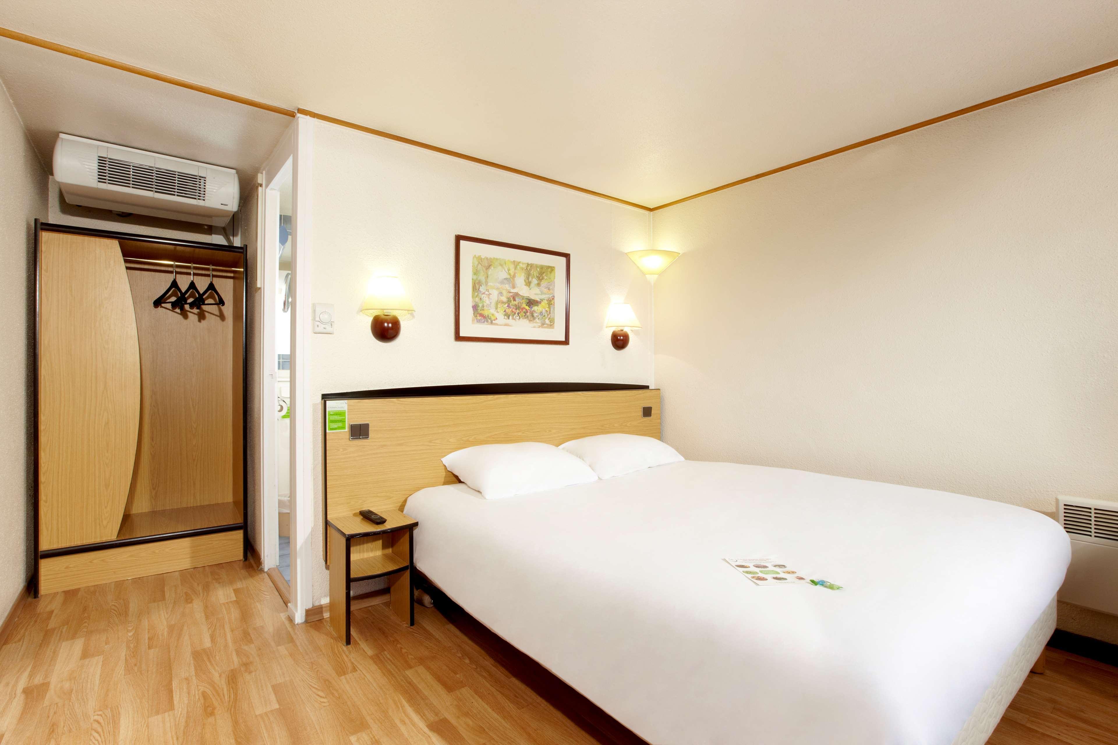 Hotel De La Briere Trignac Zewnętrze zdjęcie